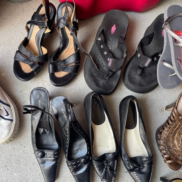 Lots of shoes clothes handbags - Picture 3 of 16